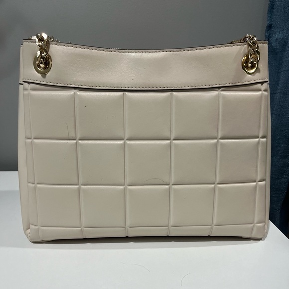 Michael Kors Leather Susan Cream w/ Gold Hardware Medium Quilted  Tote B… - Picture 4 of 16
